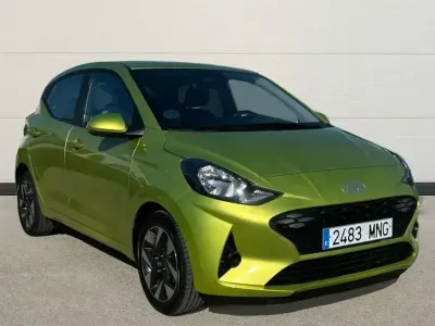 Usado Hyundai i10 67 CV (49 kW) 2024 Verde Utilitario