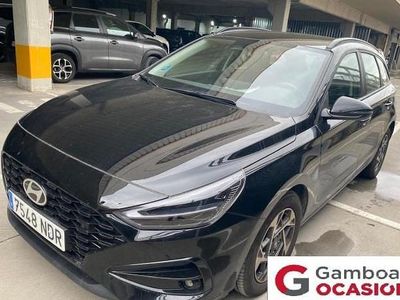 Usado Hyundai i30 101 CV (74 kW) 2025 Negro Familiar
