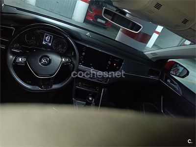 Usado VW Polo Sportline 115 CV (84 kW) 2017 Rojo Berlina