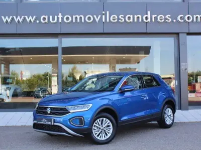 Usado VW T-Roc 110 CV (80 kW) 2023 Azul SUV