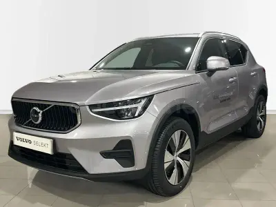 Usado Volvo XC40 Core 163 CV (119 kW) 2025 Gris / plata SUV