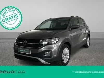 Usado VW T-Cross Advance 110 CV (80 kW) 2021 Gris SUV