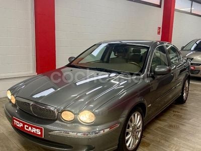 Gris / plata Usado 2005 Jaguar X-type Executive Berlina | 5950 € (Precio justo)