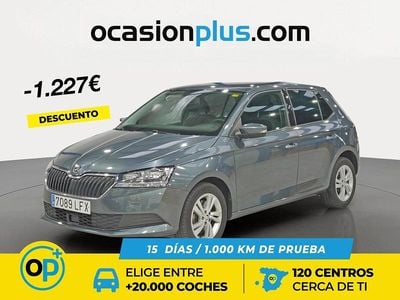 Usado Skoda Fabia Ambition 110 CV (80 kW) 2020 Gris / plata Berlina