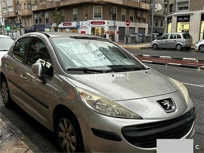 Usado Peugeot 207 75 CV (55 kW) 2007 Beige Berlina