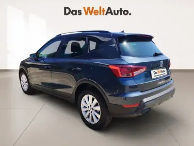 Usado Seat Arona Style 116 CV (85 kW) 2025 Gris SUV