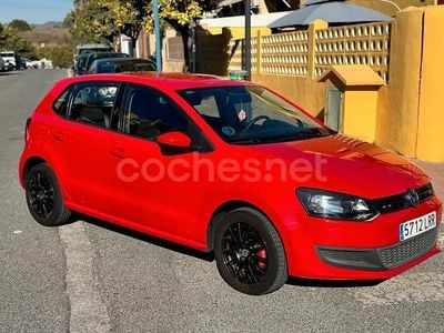 Usado VW Polo Advance 75 CV (55 kW) 2011 Rojo Berlina