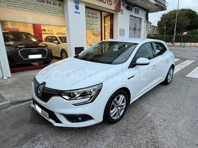 Usado Renault Mégane II Business 95 CV (69 kW) 2021 Blanco Berlina