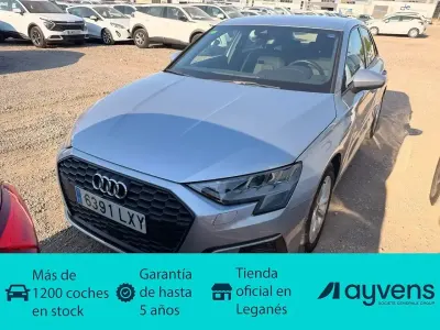 Usado Audi A3 110 CV (80 kW) 2022 Gris Berlina