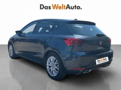 Usado Seat Ibiza FR 115 CV (84 kW) 2025 Gris Utilitario