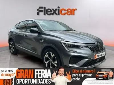 Käytetty Renault Arkana Evolution 140 HP (102 kW) 2024 Harmaa Katumaasturi