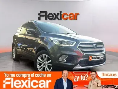 Usado Ford Kuga Trend 150 CV (110 kW) 2019 Negro SUV