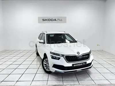 Usado Skoda Kamiq Selection 116 CV (85 kW) 2025 Blanco SUV