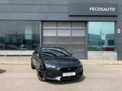 Usado Cupra Leon 190 CV (139 kW) 2024 Gris / plata Berlina