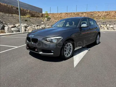 Usado BMW 118 143 CV (105 kW) 2015 Gris / plata Utilitario