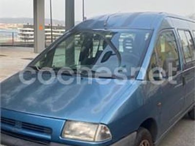 Usado Fiat Doblò Dynamic 105 CV (77 kW) 2009 Gris / plata Monovolumen