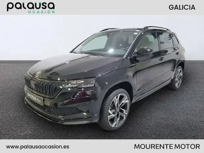 Usado Skoda Karoq SportLine 150 CV (110 kW) 2025 Negro SUV