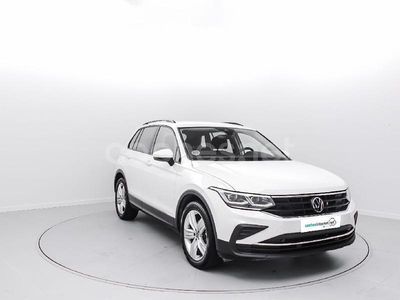 Blanco Usado 2023 VW Tiguan Life SUV | 31.990 € (Precio justo)
