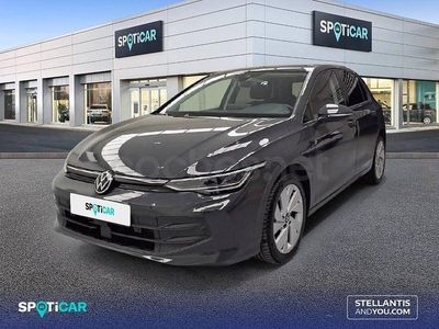 Usado VW Golf VIII 115 CV (84 kW) 2025 Gris / plata Berlina
