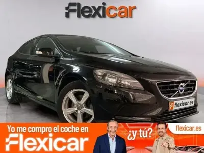 Usado Volvo V40 115 CV (84 kW) 2015 Negro Berlina