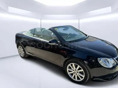 Usado VW Eos 140 CV (102 kW) 2006 Negro Descapotable