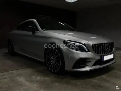 Usado Mercedes C300 245 CV (180 kW) 2019 Gris / plata Coupe