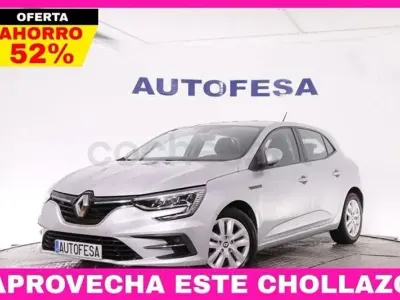 Usado Renault Mégane II Equilibre 115 CV (84 kW) 2023 Gris / plata Berlina