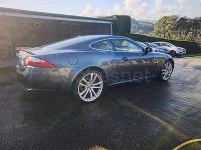Usado Jaguar XK8 298 CV (219 kW) 2006 Gris / plata Coupe