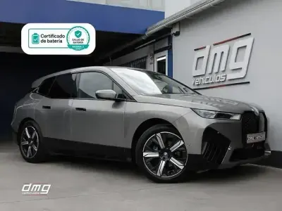 Usado BMW iX Sport Line 239 kW (326 CV) 2023 Gris SUV