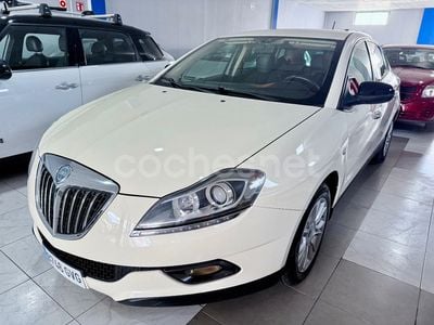 Usado Lancia Delta 120 CV (88 kW) 2010 Blanco Utilitario