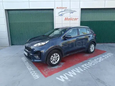 Usado Kia Sportage Plus 132 CV (97 kW) 2019 Azul SUV