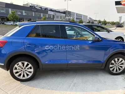 Usado VW T-Roc Advance 115 CV (84 kW) 2019 Azul SUV