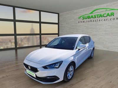 Usado Seat Leon Style 115 CV (84 kW) 2021 Blanco