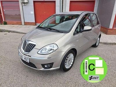 Usado Lancia Musa 95 CV (69 kW) 2011 Beige Monovolumen