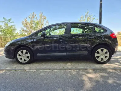 Usado Citroën C4 90 CV (66 kW) 2009 Negro Berlina