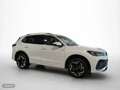 Usado VW Tiguan R-line 204 CV (150 kW) 2026 Blanco SUV
