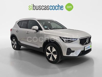 Gris / plata Usado 2024 Volvo XC40 Core SUV | 36.990 € (Un poco caro)