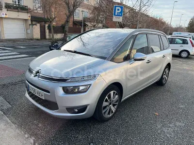 Usado Citroën Grand C4 Picasso Intensive 115 HP (84 kW) 2014 Cinzento Monovolume