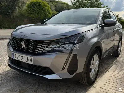 Usado Peugeot 3008 Active 130 CV (95 kW) 2021 Gris / plata SUV