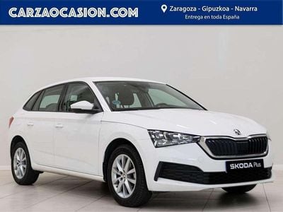 Usado Skoda Scala Active 95 CV (69 kW) 2022 Blanco Utilitario