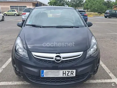 Usado Opel Corsa Selective 100 CV (73 kW) 2014 Negro Utilitario