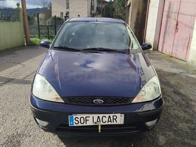 Usado Ford Focus Trend 115 CV (84 kW) 2004 Azul Berlina