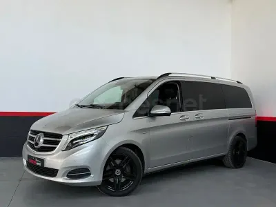 Usado Mercedes V220 Avantgarde 163 CV (119 kW) 2016 Gris / plata Monovolumen