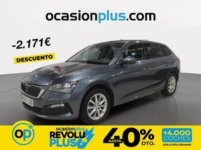 Usado Skoda Scala Ambition 110 CV (80 kW) 2021 Gris Utilitario
