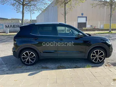 Usado VW T-Cross Sportline 110 CV (80 kW) 2022 Negro SUV
