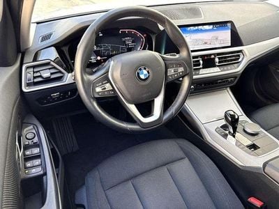 Usado BMW 318 150 CV (110 kW) 2021 Blanco Familiar