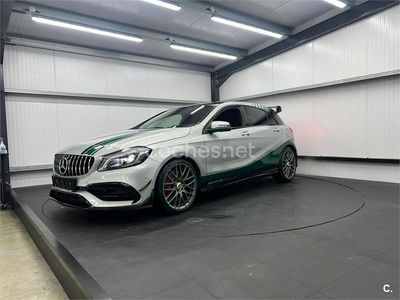 Gris / plata Usado 2016 Mercedes A45 AMG AMG Berlina | 60.900 €