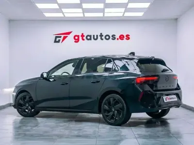 Usado Opel Astra 130 CV (95 kW) 2023 Negro Utilitario