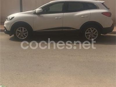 Usado Renault Kadjar Zen 130 CV (95 kW) 2017 Blanco SUV