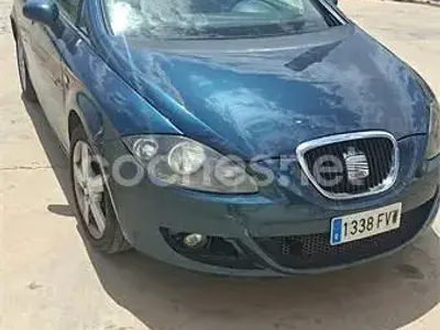 Usado Seat Leon Reference 140 CV (102 kW) 2007 Azul Utilitario